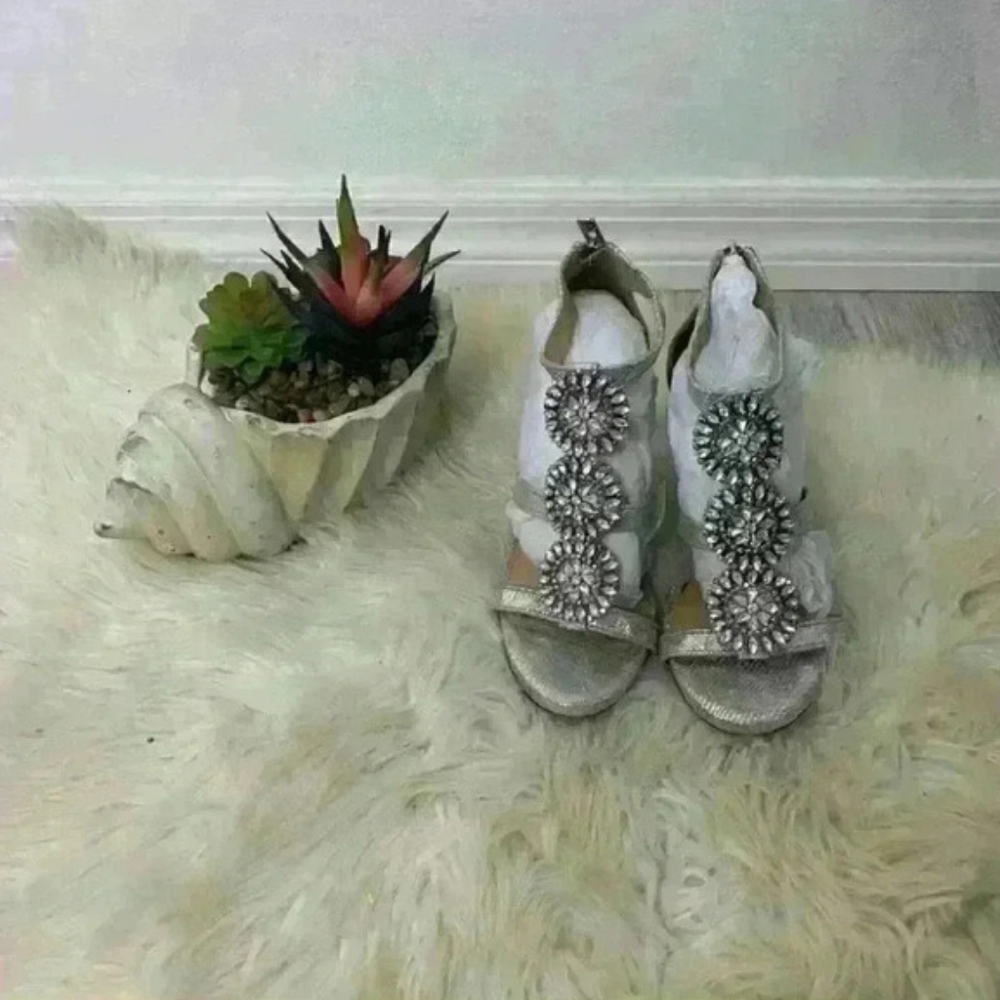 silver rhinestone stiletto heels 6m
